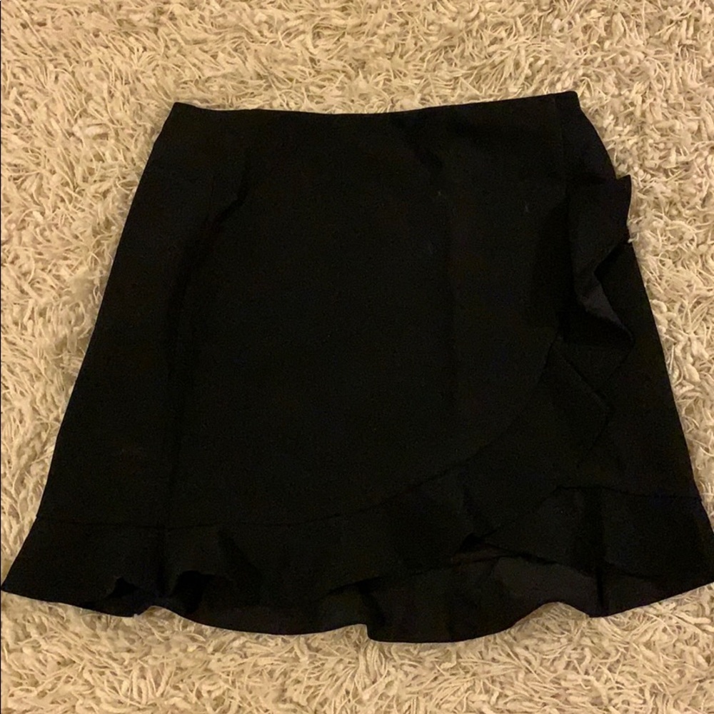 Alice + Oliva Black Ruffle Mini Skirt